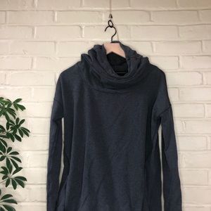 LULULEMON Cowl Neck Sweatshirt